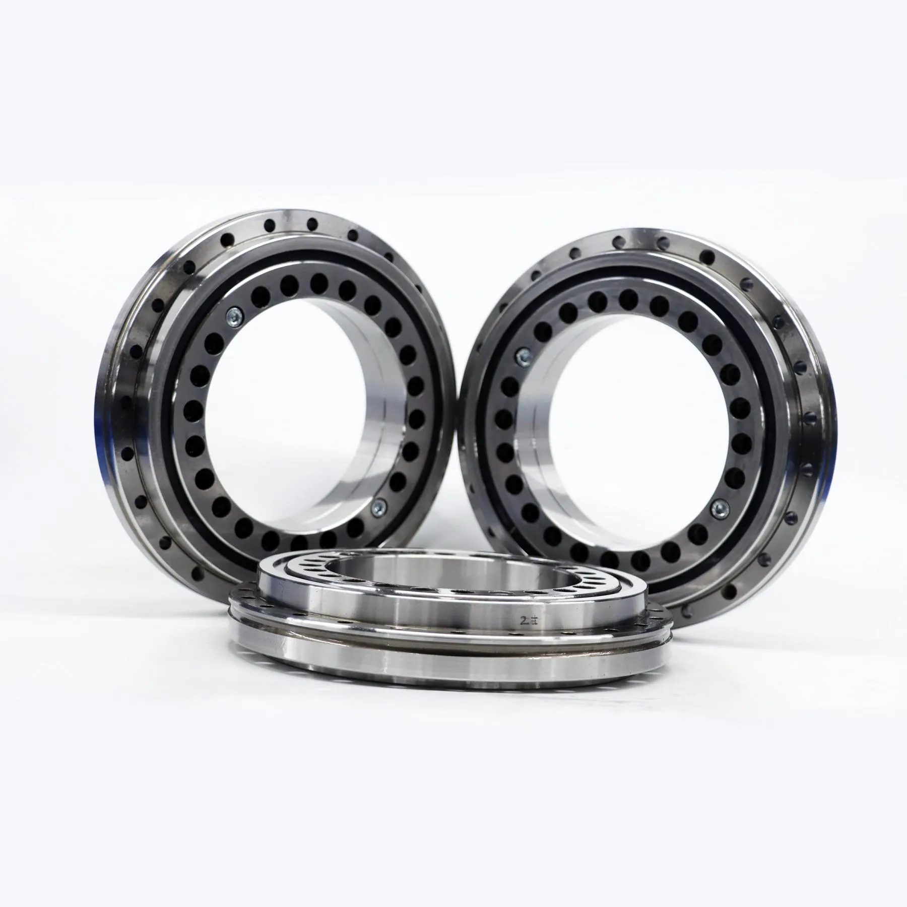 Crossed tapered roller bearings